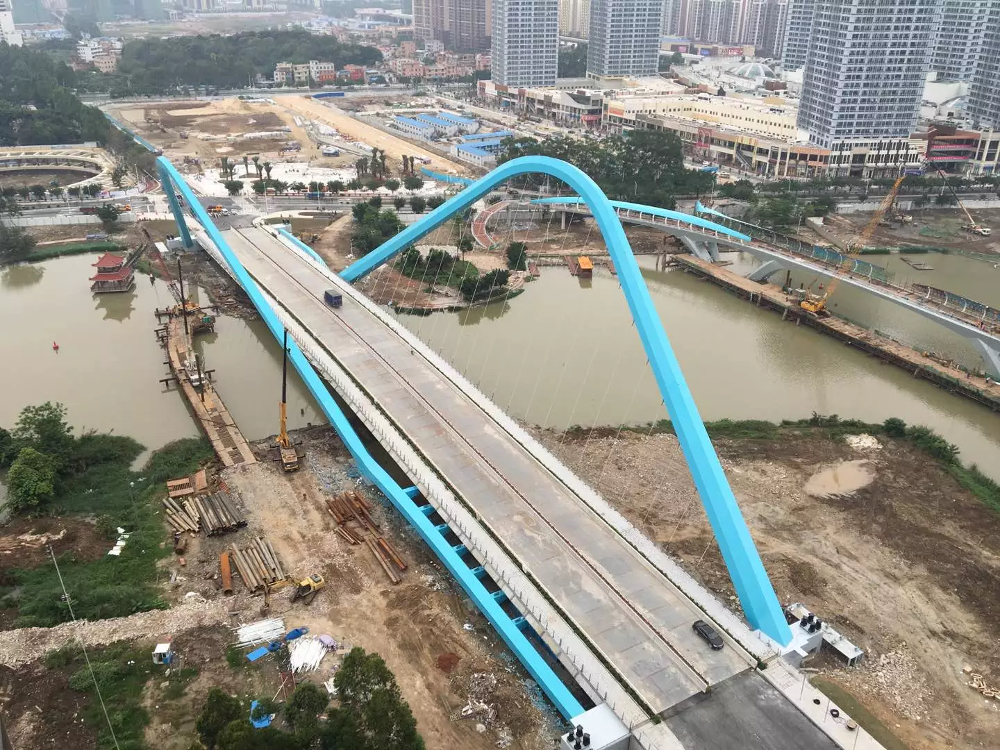 廣州市南沙中心區蕉門河車行橋拱肋合攏(圖5)